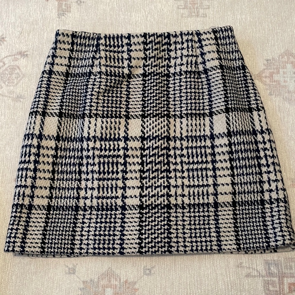 H&M Plaid tweed skirt